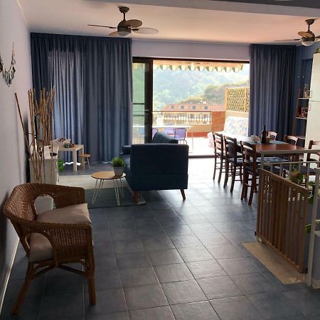 Light Blue House Apartment Letojanni Bagian luar foto